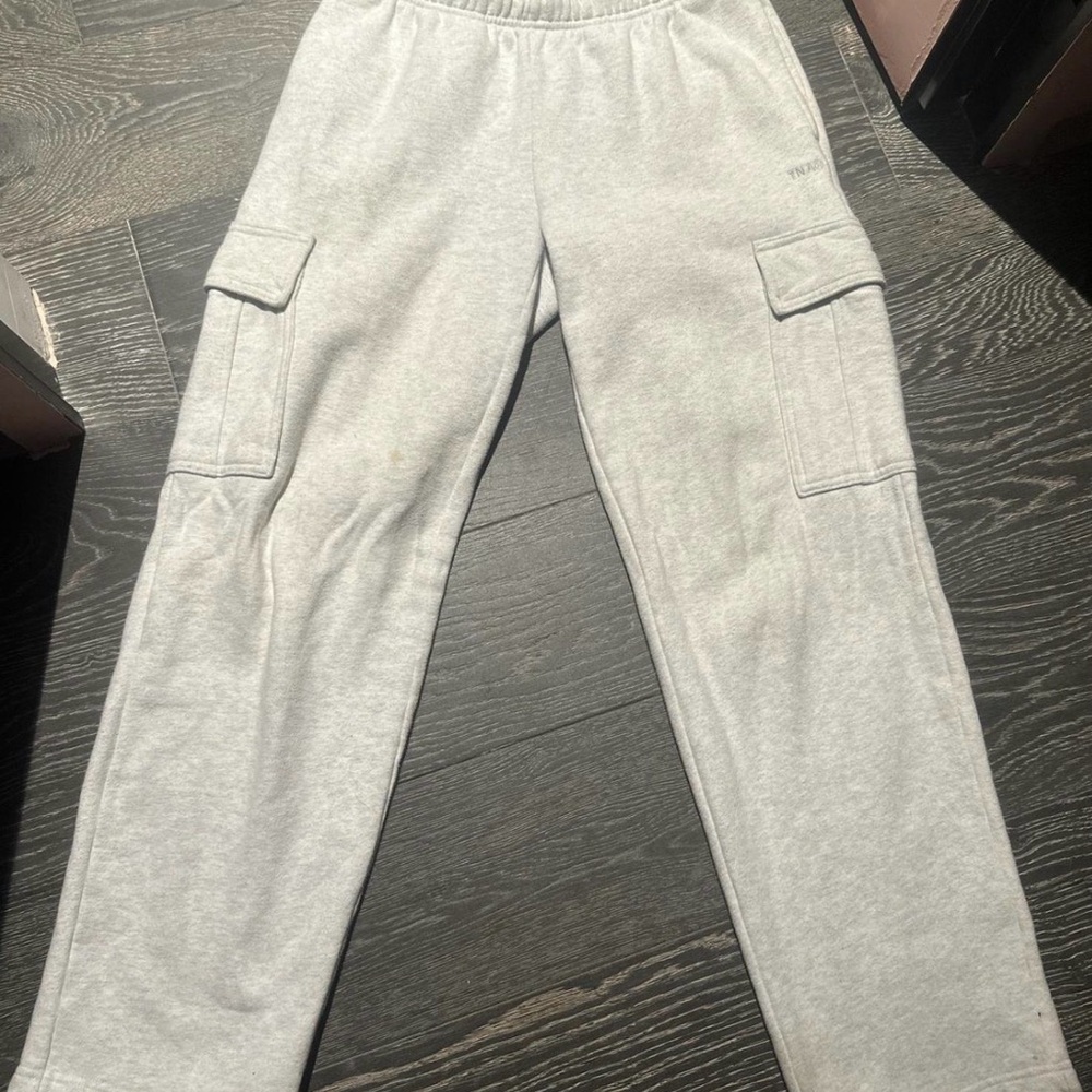 Aritzia Light Gray Cargo Joggers
